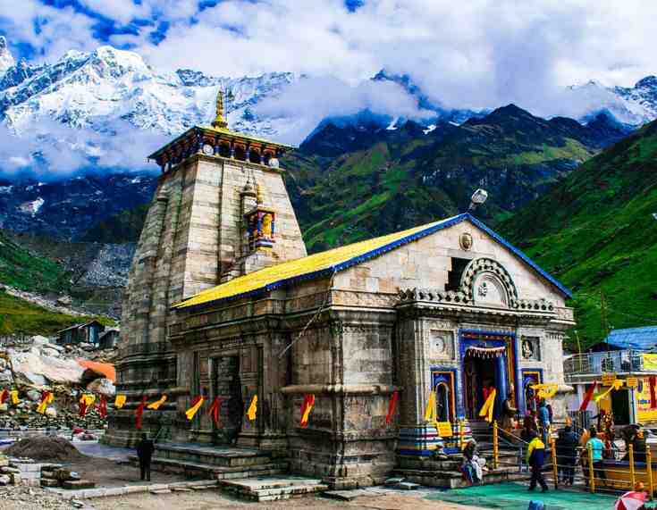 Char Dham Tour in Uttarakhand, a pilgrimage journey to the sacred sites of Yamunotri, Gangotri, Kedarnath, and Badrinath, attracting spiritual seekers.